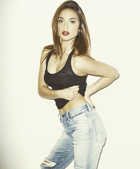 Summer Bishil