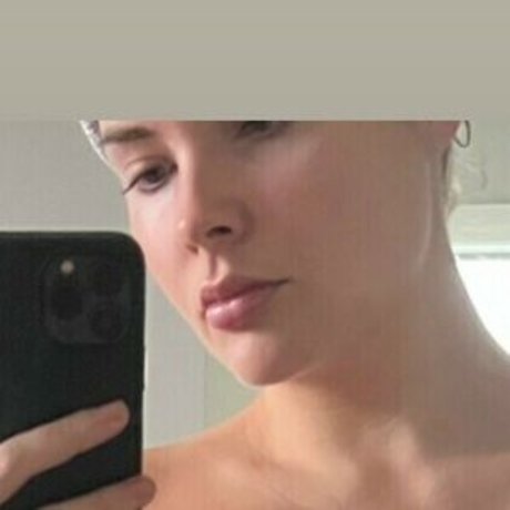 Foto di nudo di fuga di OnlyFans di Sarah Harris