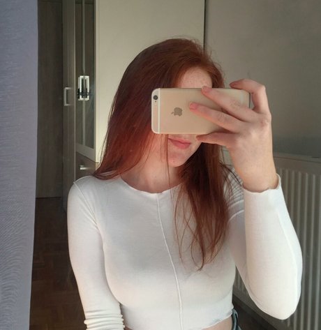 Desiree Babe01