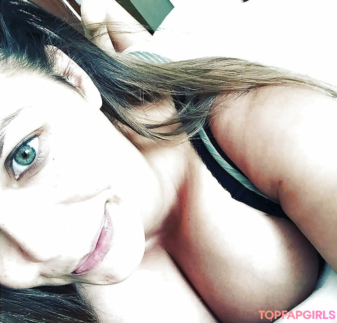 Foto di nudo di fuga di OnlyFans di Alaura Grey #205 Foto di nudo di fuga di OnlyFans di Alaura Grey #205
