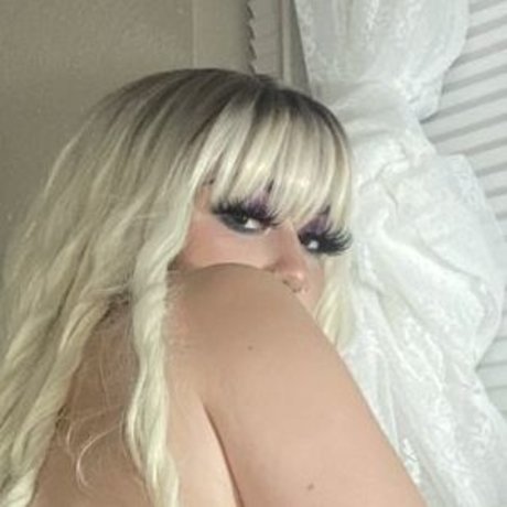 Foto di nudo di fuga di OnlyFans di Trippyelf
