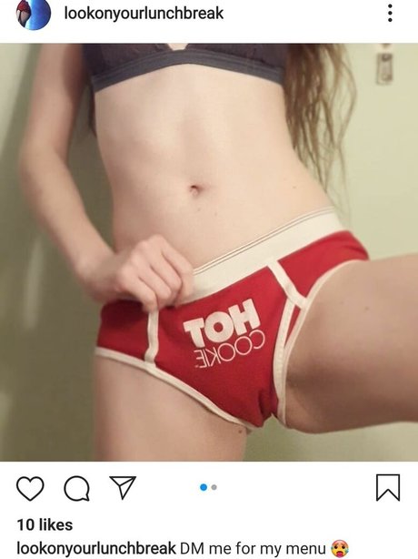Foto di nudo di fuga di OnlyFans di Lookonyourlunchbreak