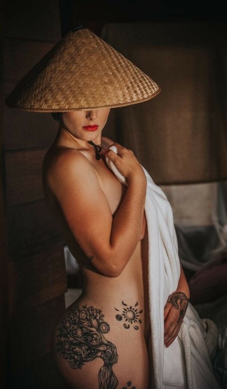 Foto di nudo di fuga di OnlyFans di Laura Lehmkuhl