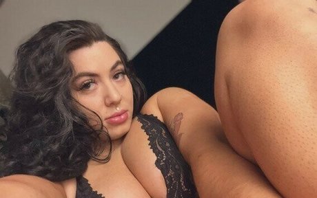Foto di nudo di fuga di OnlyFans di Msthroatmagic