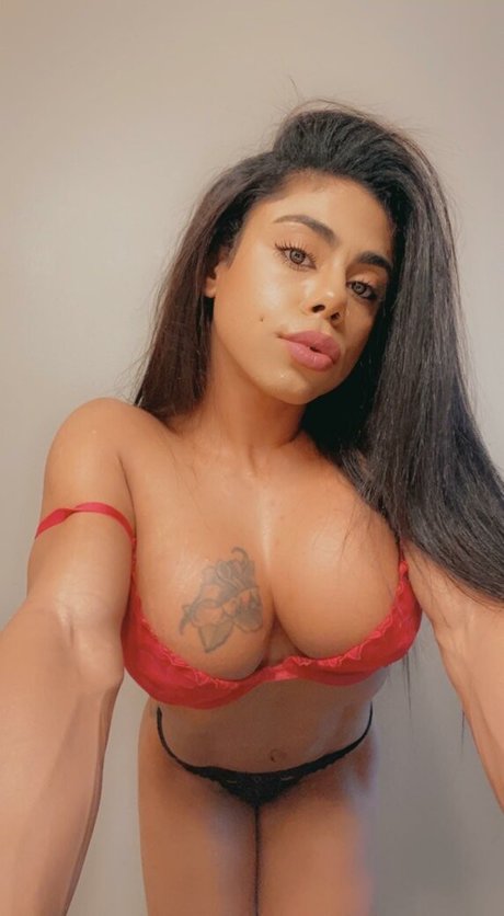 Foto di nudo di fuga di OnlyFans di Yanet
