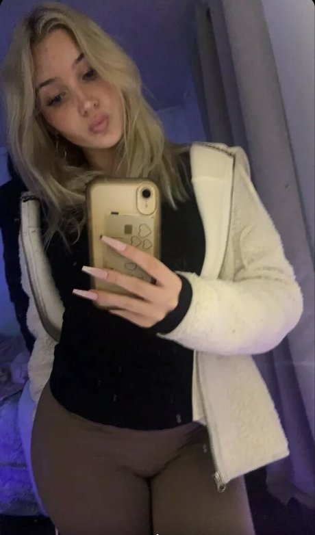 Foto di nudo di fuga di OnlyFans di Madismith377