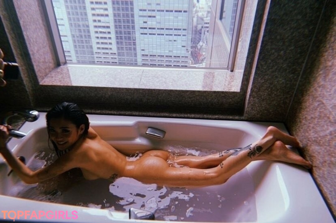 Foto di nudo di fuga di OnlyFans di Rae Lil Black #121 Foto di nudo di fuga di OnlyFans di Rae Lil Black #121