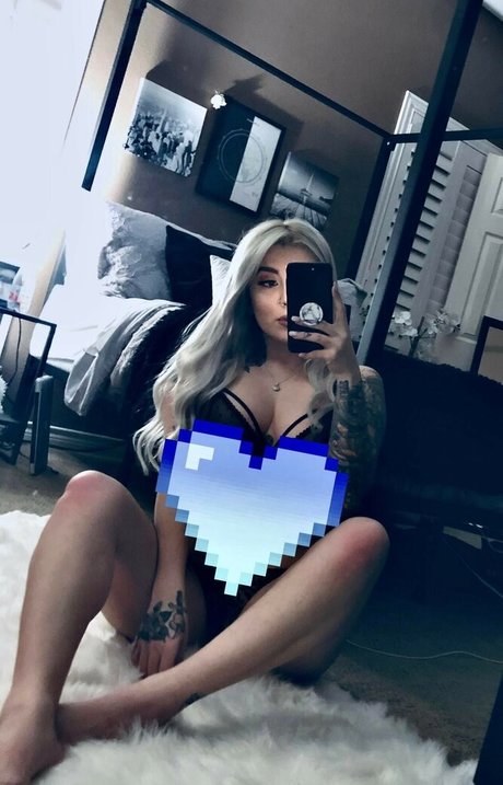 Foto di nudo di fuga di OnlyFans di Sj Valenz