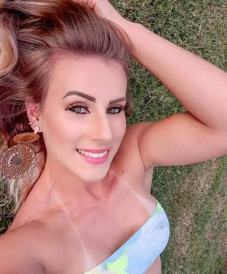 Foto di nudo di fuga di OnlyFans di Jacqueline Darley