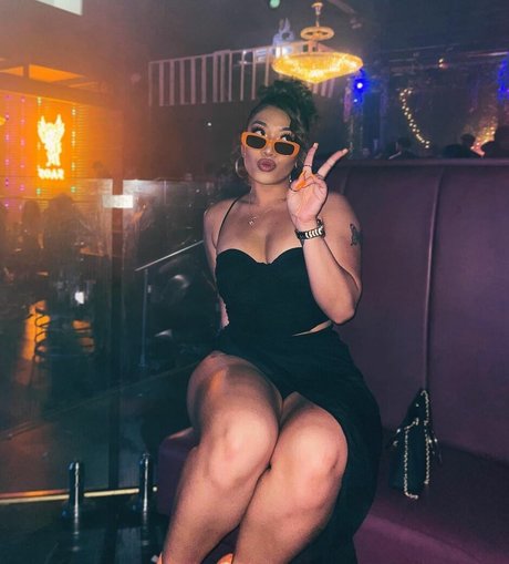 Foto di nudo di fuga di OnlyFans di Kimberly Nguyen
