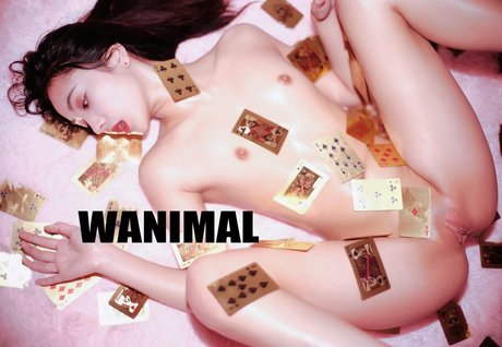 Foto di nudo di fuga di OnlyFans di Qingweiyingjie