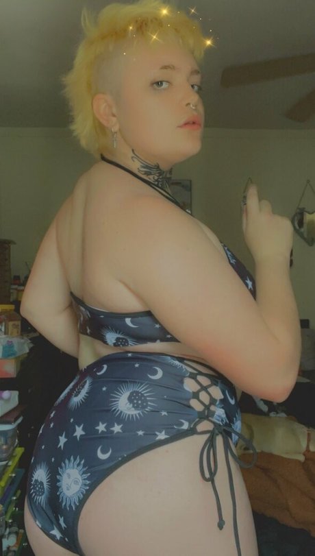 Foto di nudo di fuga di OnlyFans di Aster Onyx