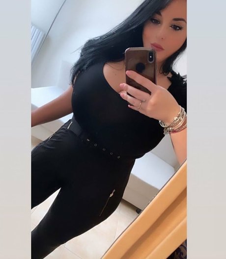 Valeria Vela