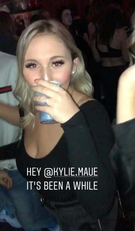 Foto di nudo di fuga di OnlyFans di Kylie Manue
