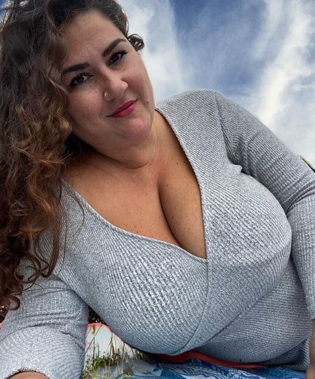 Foto di nudo di fuga di OnlyFans di Caliope