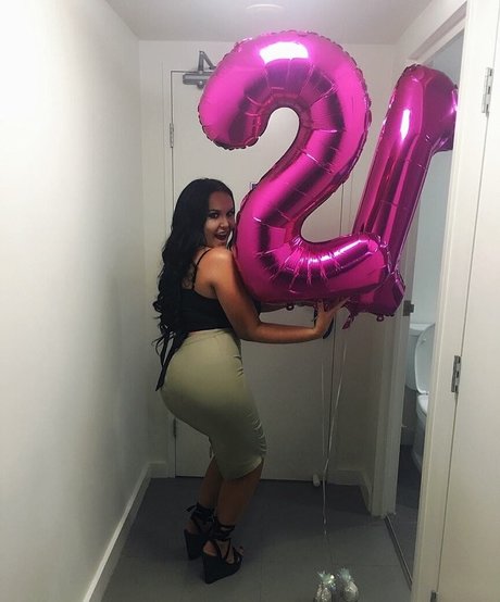 Foto di nudo di fuga di OnlyFans di Tayla Cooper
