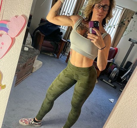 Foto di nudo di fuga di OnlyFans di Unicorn Fitness
