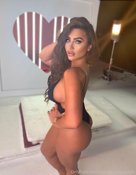 Foto di nudo di fuga di OnlyFans di Lauren Rose Goodger