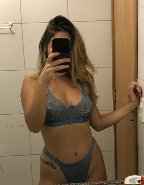 Thais Ferrari