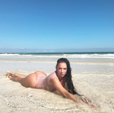 Foto di nudo di fuga di OnlyFans di Samira Jalil