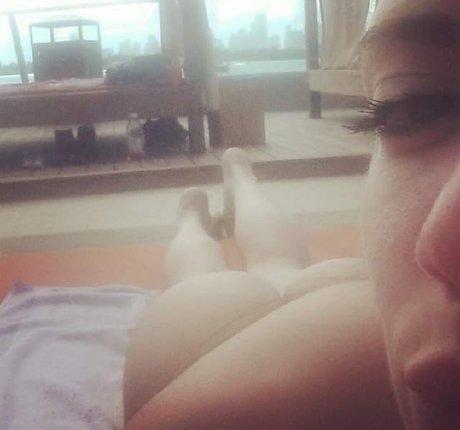 Foto di nudo di fuga di OnlyFans di Samira Jalil