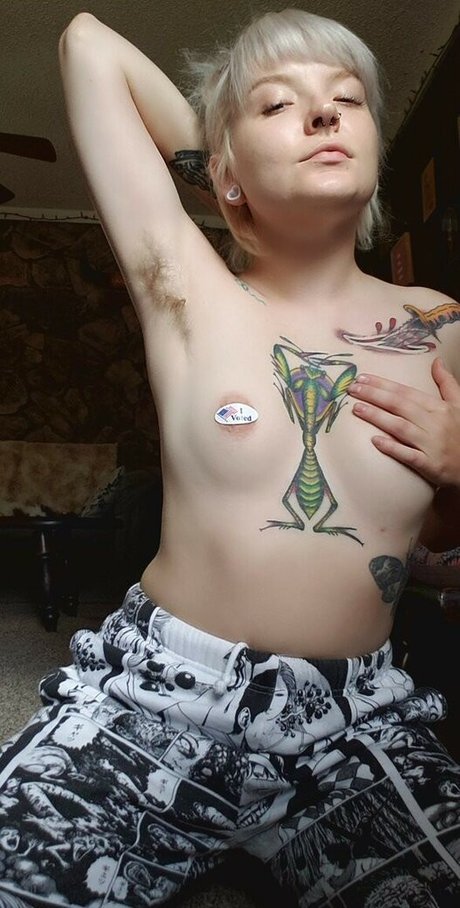 Foto di nudo di fuga di OnlyFans di Sweetfaebelle