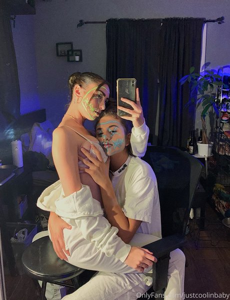 Foto di nudo di fuga di OnlyFans di Justcoolinbaby