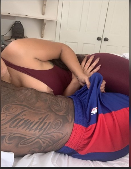 Foto di nudo di fuga di OnlyFans di Nadi Malino