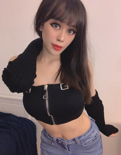 Foto di nudo di fuga di OnlyFans di Saiiren