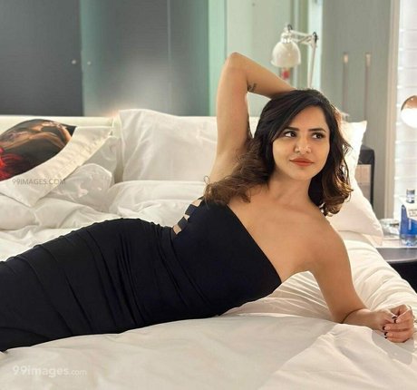 Foto di nudo di fuga di OnlyFans di Ashu Reddy