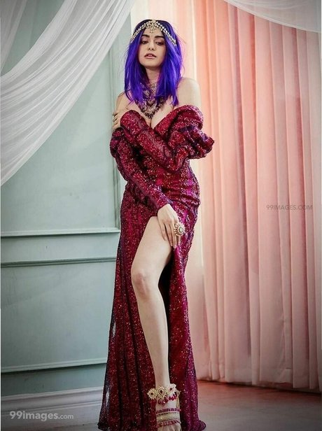 Foto di nudo di fuga di OnlyFans di Adah Sharma