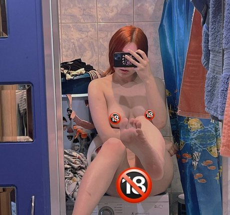 Foto di nudo di fuga di OnlyFans di Lisasweetbi