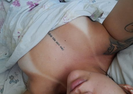 Foto di nudo di fuga di OnlyFans di Bi Mejia