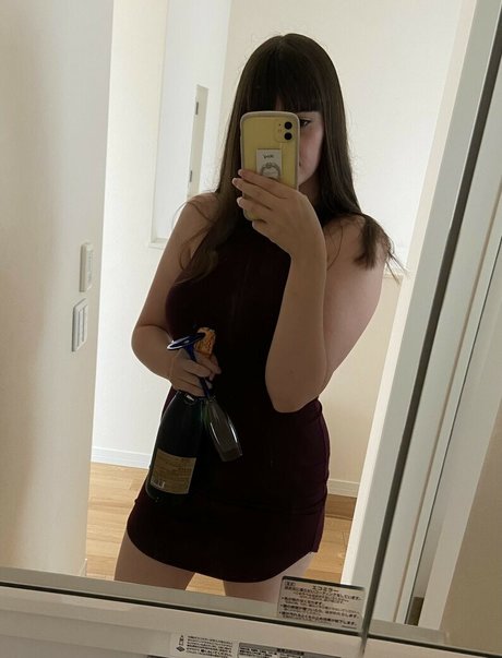 Foto di nudo di fuga di OnlyFans di Lemonsodas