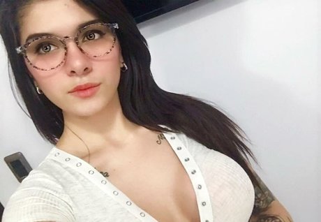 Foto di nudo di fuga di OnlyFans di Paula Madrigal