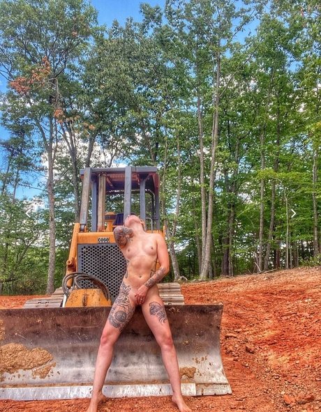 Foto di nudo di fuga di OnlyFans di Tierneyalise71