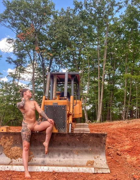 Foto di nudo di fuga di OnlyFans di Tierneyalise71