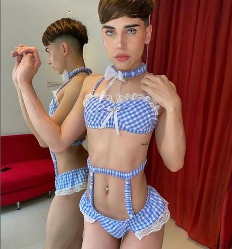 Foto di nudo di fuga di OnlyFans di Pablo Pineda