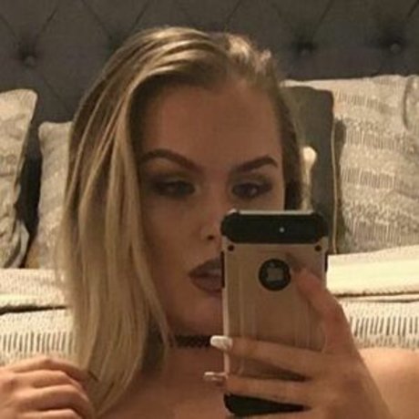 Foto di nudo di fuga di OnlyFans di Nicole Lennox