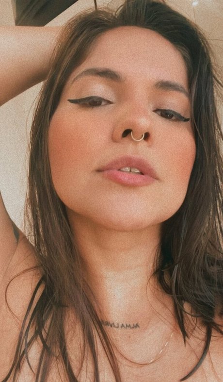 Foto di nudo di fuga di OnlyFans di Julieta Baldon
