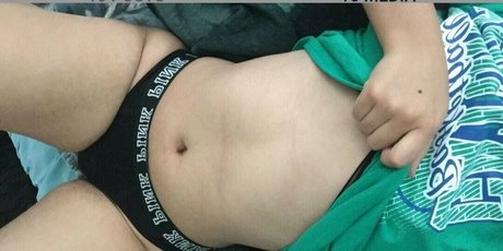 Foto di nudo di fuga di OnlyFans di Curlybeanraver