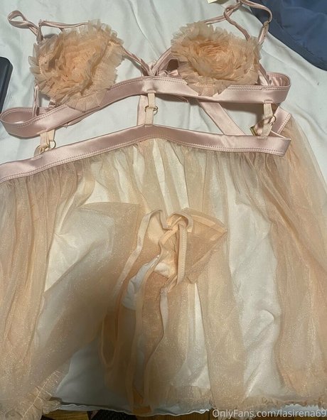 Foto di nudo di fuga di OnlyFans di Antonella Shau