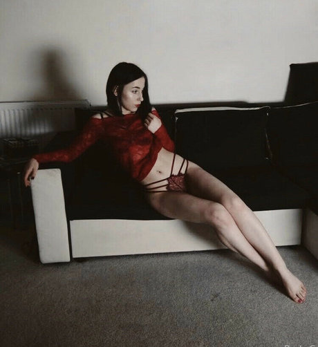 Dreamybrunettegirl