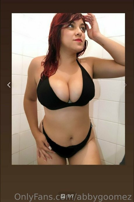 Foto di nudo di fuga di OnlyFans di Abby Gomez