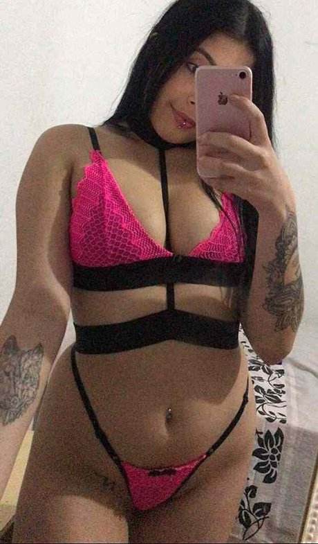 Foto di nudo di fuga di OnlyFans di Aline Vitoria