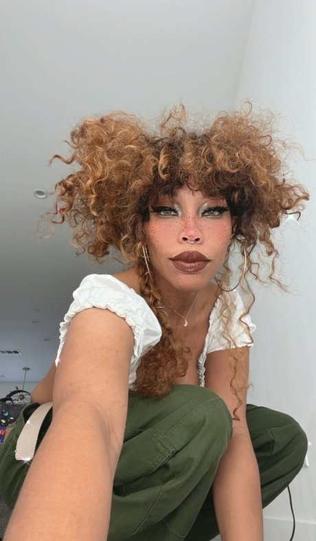 Foto di nudo di fuga di OnlyFans di Kieraplease