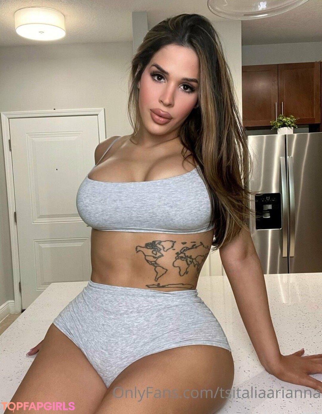 Foto di nudo di fuga di OnlyFans di Italia Arianna #5 Foto di nudo di fuga di OnlyFans di Italia Arianna #5