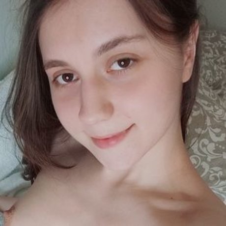 Foto di nudo di fuga di OnlyFans di Ponyoprincess