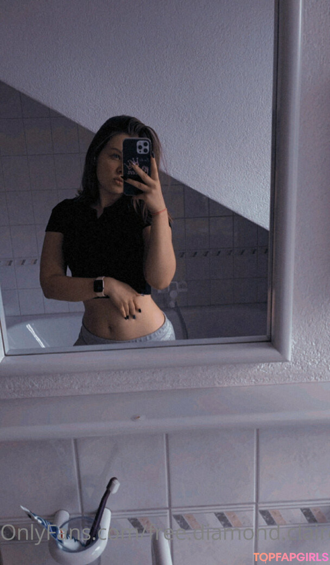 Foto di nudo di fuga di OnlyFans di Queenburianova #12 Foto di nudo di fuga di OnlyFans di Queenburianova #12