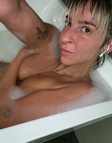 Gabbie Hanna